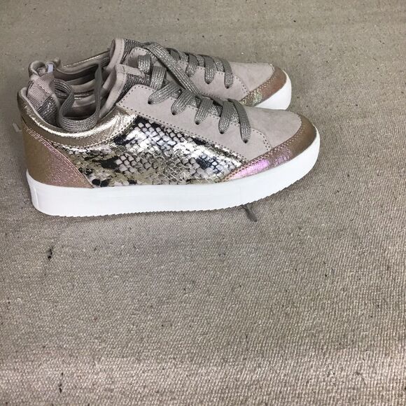 Steve Madden Big girls Snake Print  Bliss Slip On Fashion Sneakers Sz. 5 Gold - Picture 9 of 10